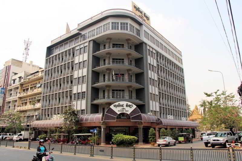 Holiday Villa Hotel City Centre Phnom Penh Esterno foto